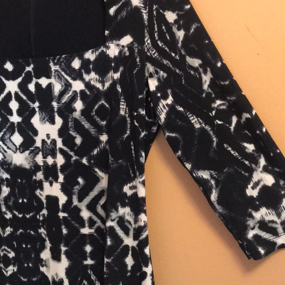 Patterned dress - Picture 3 of 4